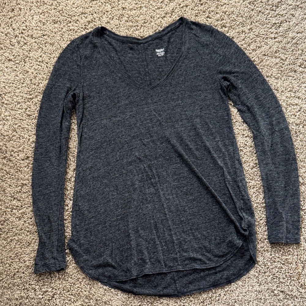 Mossimo Supply Co. Dark Gray Long Sleeve V-Neck Top